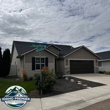 Building Photo - 1875 W Deserthawk Dr