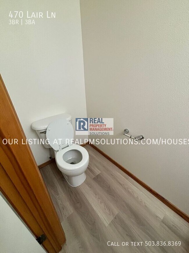 Foto del edificio - 470 Lair Ln