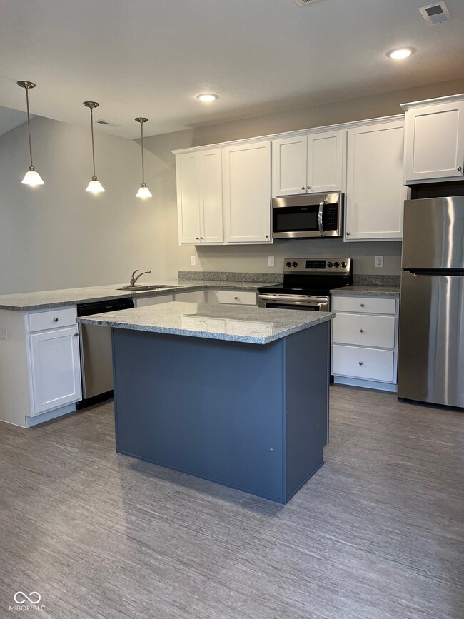 Foto del edificio - 106 Cypress Dr