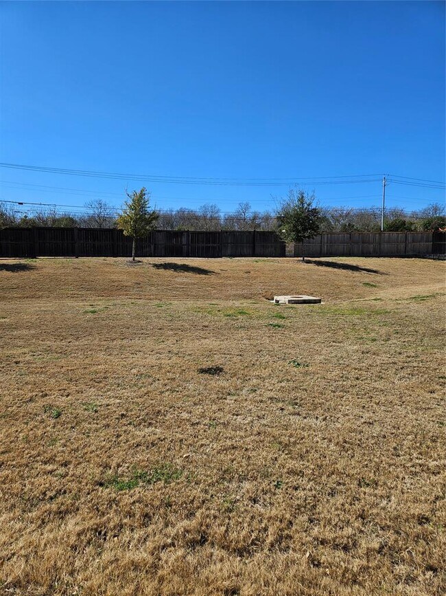 Foto del edificio - 1518 Roseburg Dr