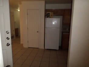 Building Photo - 1310 Chips Dr