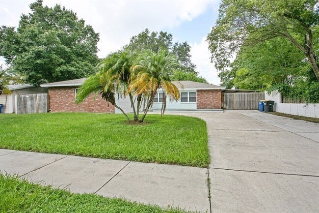 Building Photo - 1740 W Manor Ave