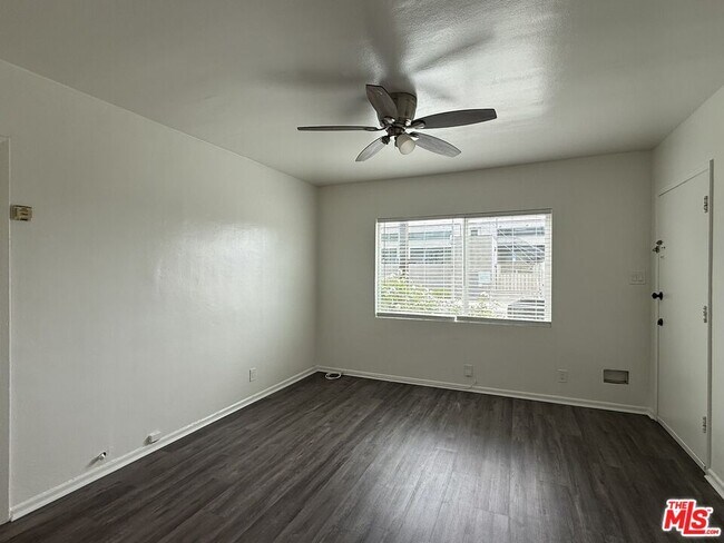 Foto del edificio - 3117 W 36th St