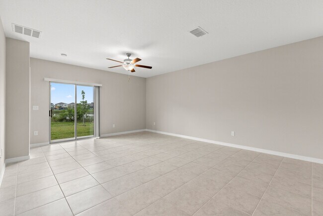 Foto del edificio - LIKE NEW Home for Rent in Lynwood!