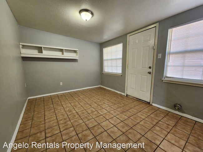 Building Photo - 3 br, 2 bath House - 1101 Clairmont St