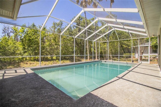 Building Photo - 2326 Deerbrook Dr