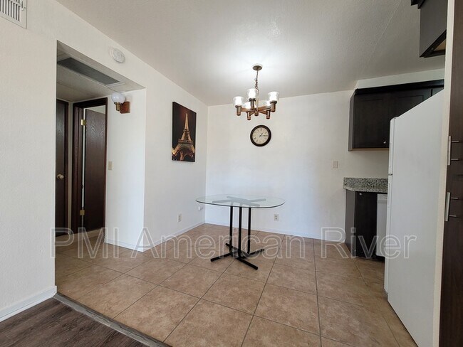Foto del edificio - 6400 66th Ave
