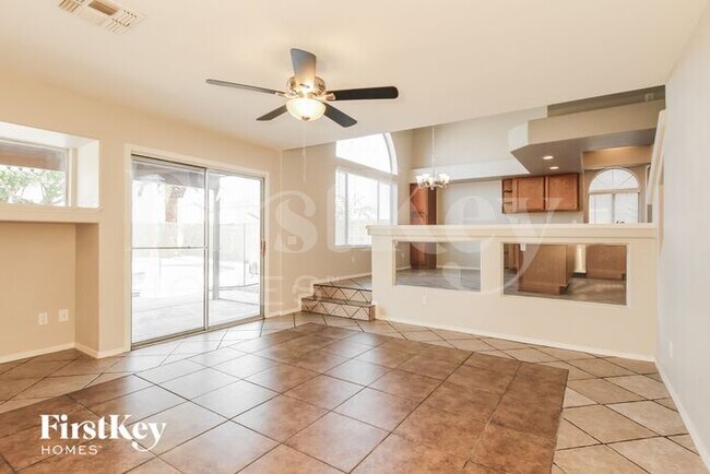 Foto del edificio - 9568 W Mission Ln