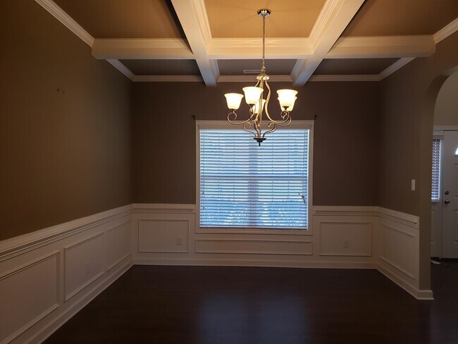 Building Photo - 2131 Yates Ranch Rd