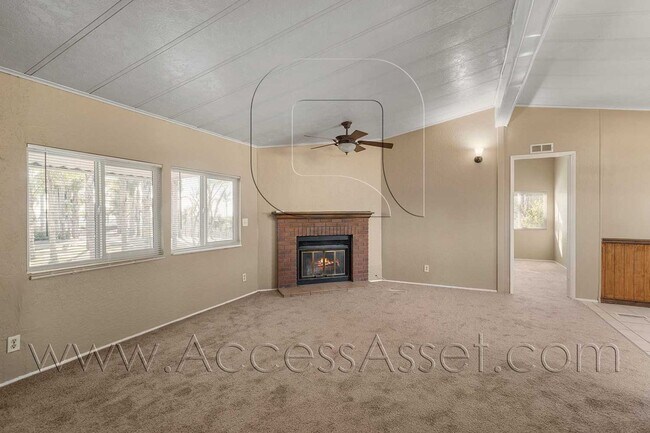 Foto del edificio - Beautiful Hilltop Serenity 3 Bed/2 Bath Ge...