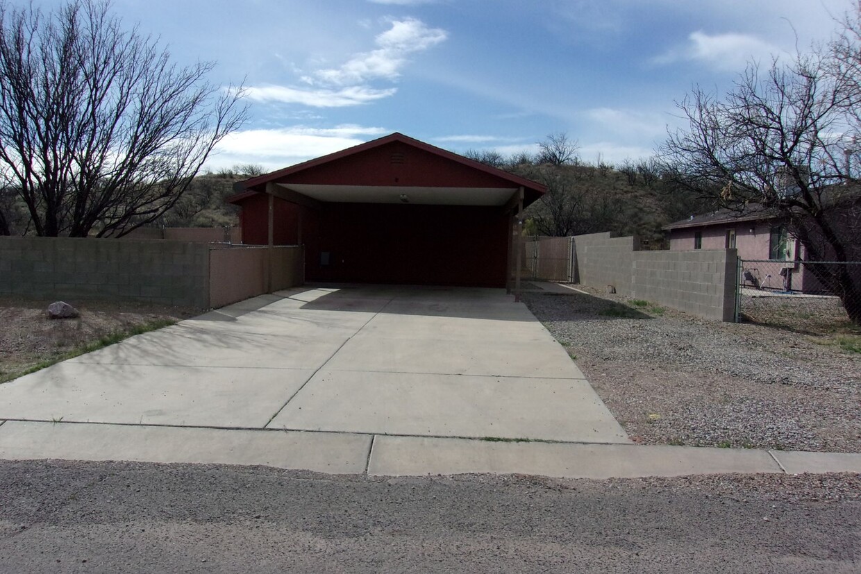 118 E Santa Cruz St, Huachuca City, AZ 85616 - House Rental in Huachuca ...