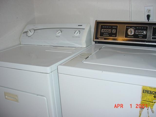 Foto del edificio - 623 E 11th Street