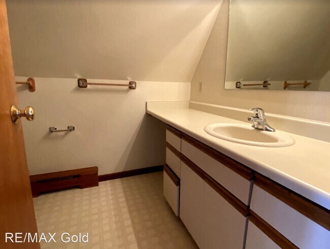 Foto del edificio - 4 br, 3 bath House - 1660 Pine Cone Circle