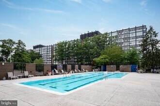 Building Photo - 1301 Delaware Ave SW