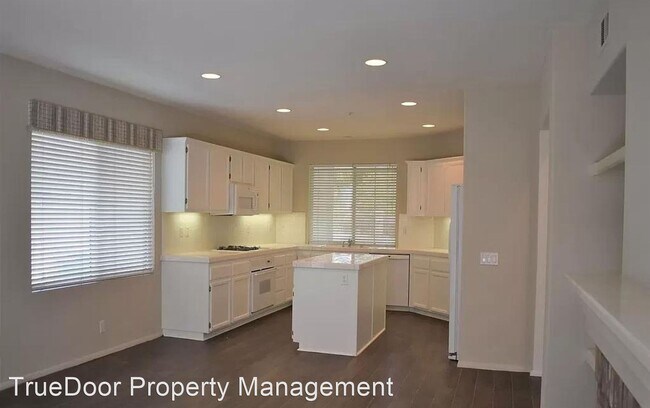 Building Photo - 3 br, 2.5 bath House - 2093 Palmetto Terrace