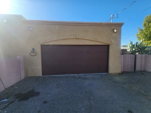 Foto principal - 3041 N Euclid Ave