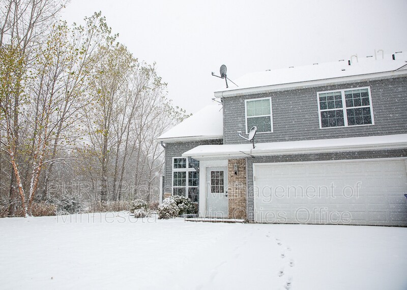 627 Meadow Ln, Somerset, WI 54025 House Rental in Somerset, WI