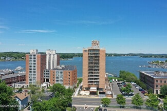 Building Photo - 28 Riverside Ave