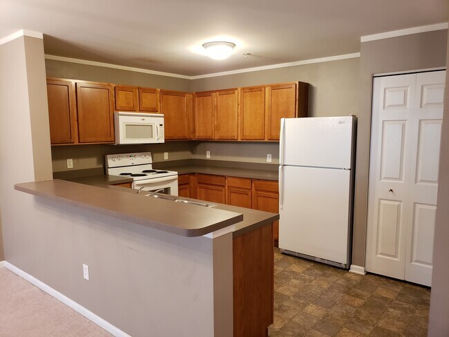 Building Photo - 142 Bertram Dr