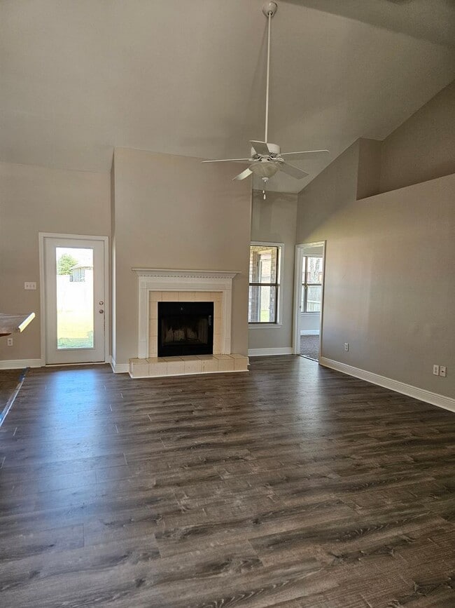 Building Photo - Biloxi 4 bedroom