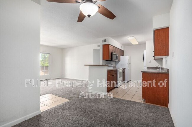 Foto del edificio - 5995 N 78th St