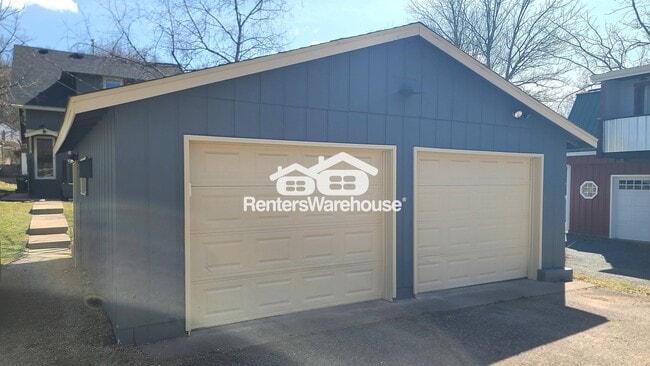 Building Photo - 421 Locust St