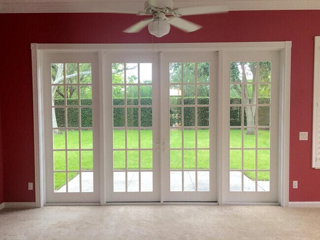 Foto del edificio - 2871 SW Brighton Way
