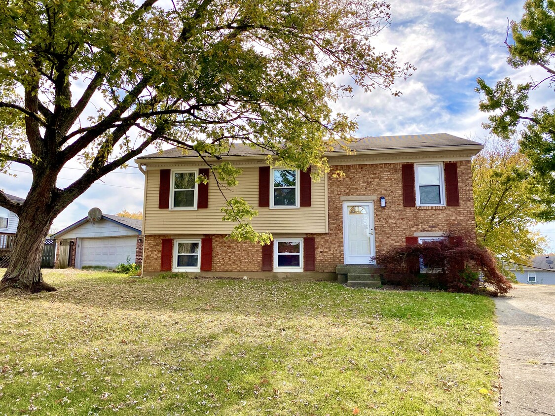 10204 Chico Ct, Louisville, KY 40291 House Rental in Louisville, KY