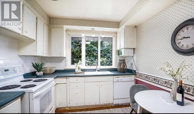 Building Photo - 116 Applefield Dr