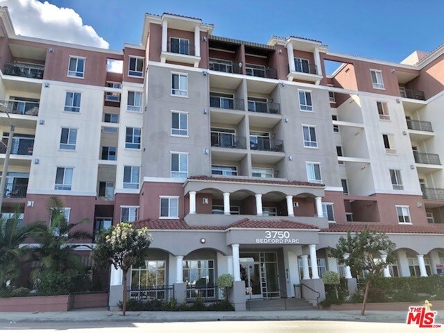 Foto del edificio - 3750 Santa Rosalia Dr