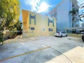 Foto del edificio - 2 br, 1 bath Condo - 1245 Pennsylvania Ave...