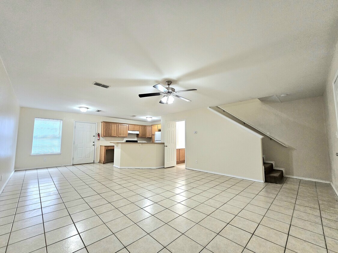 Foto principal - 3606 N Arroyo Park Ln