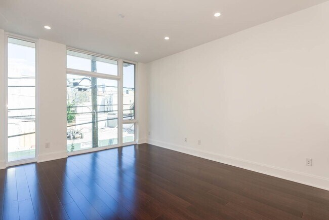 Foto del edificio - 129 Brunswick St