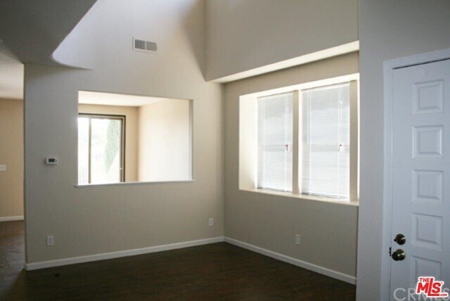 Foto del edificio - 1567 San Rafael Dr S