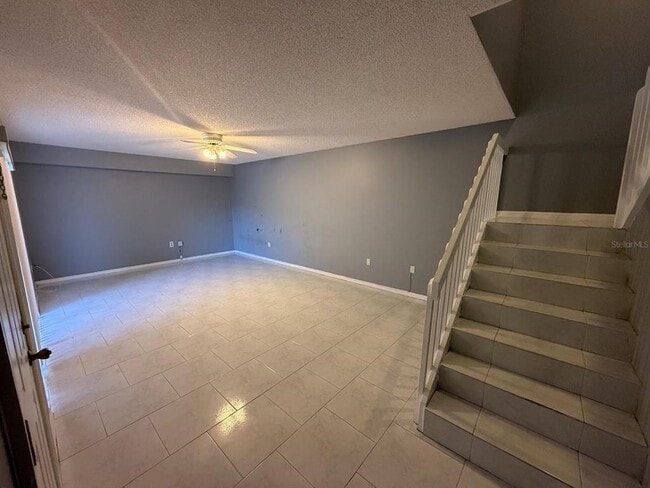 Foto del edificio - 5276 Middle Ct