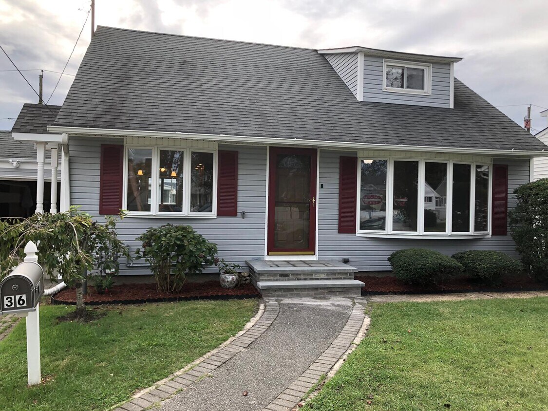 36 Ketcham Rd, Hicksville, NY 11801 House for Rent in Hicksville, NY