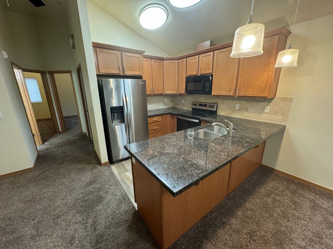 23215 NE Halsey St, Wood Village, OR 97060 House Rental in Wood