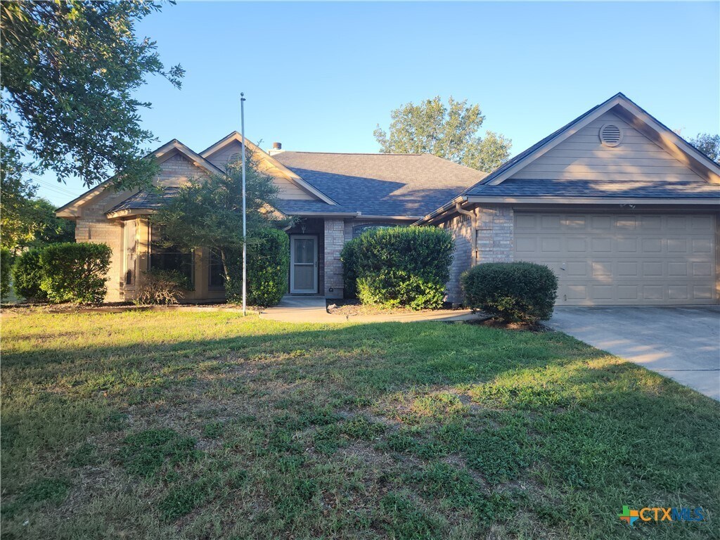 Primary Photo - 3501 Elm Dr