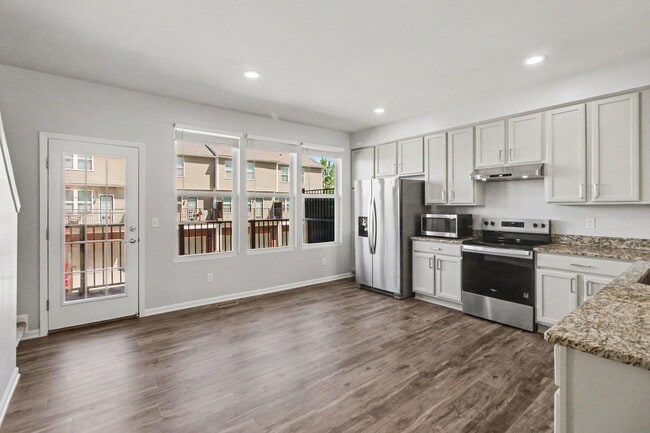 Building Photo - 44510 Ellery Ln