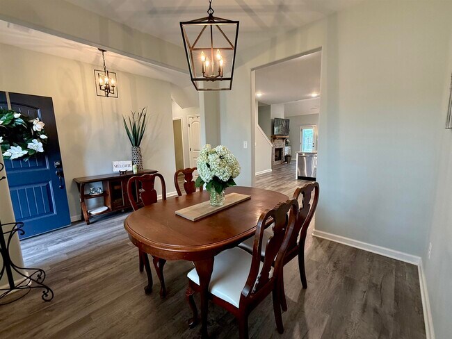 Foto del edificio - 54 Forsyth Ln