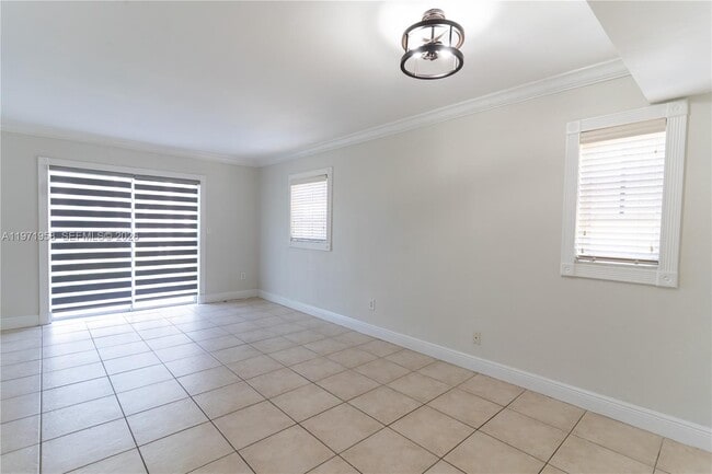 Foto del edificio - 8650 SW 109th Ave
