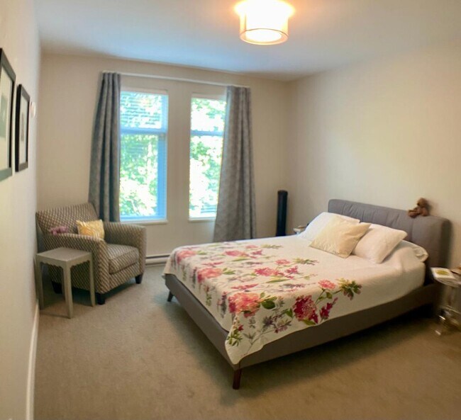 Master Bedroom - 15436 31 Av