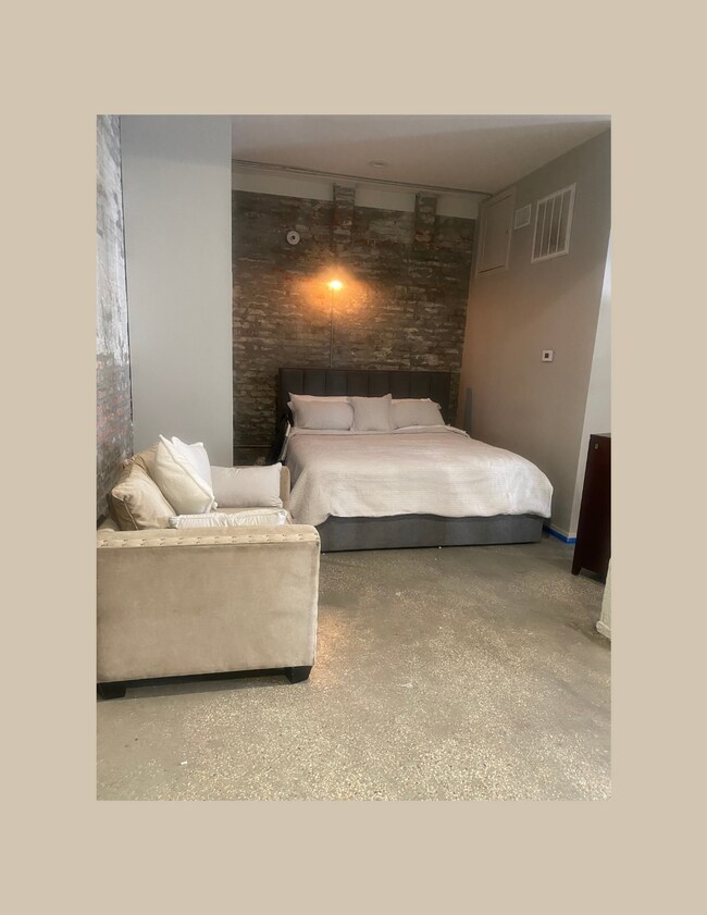 Foto del edificio - 3404 Dauphine St