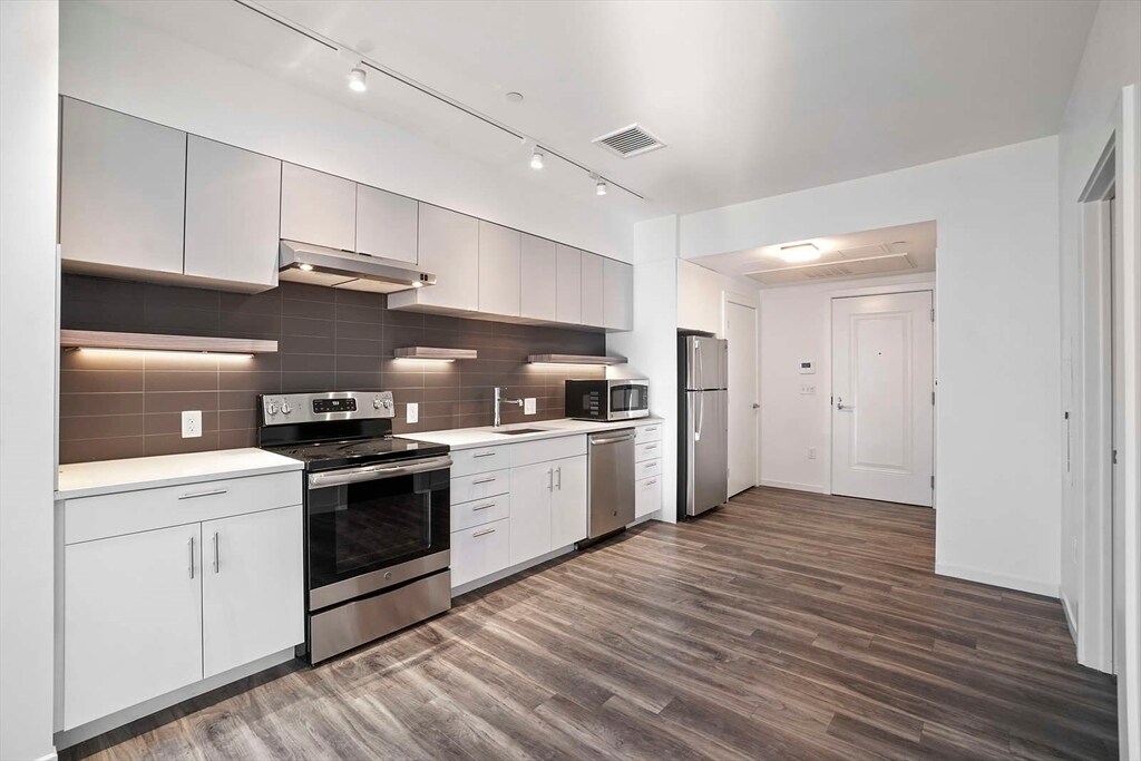 Foto principal - 839 Beacon St