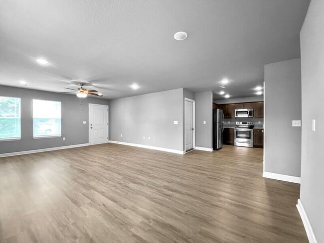 Foto del edificio - 8226 SW 1st St
