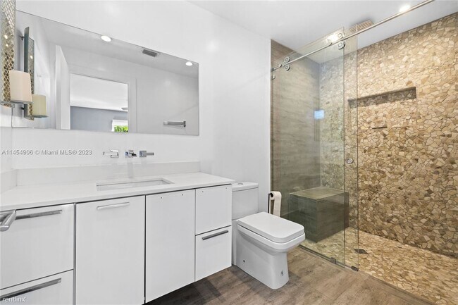 Foto del edificio - 3 br, 2 bath House - 5840 SW 93rd Pl