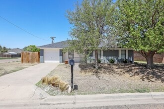 Building Photo - 2601 17th Ave