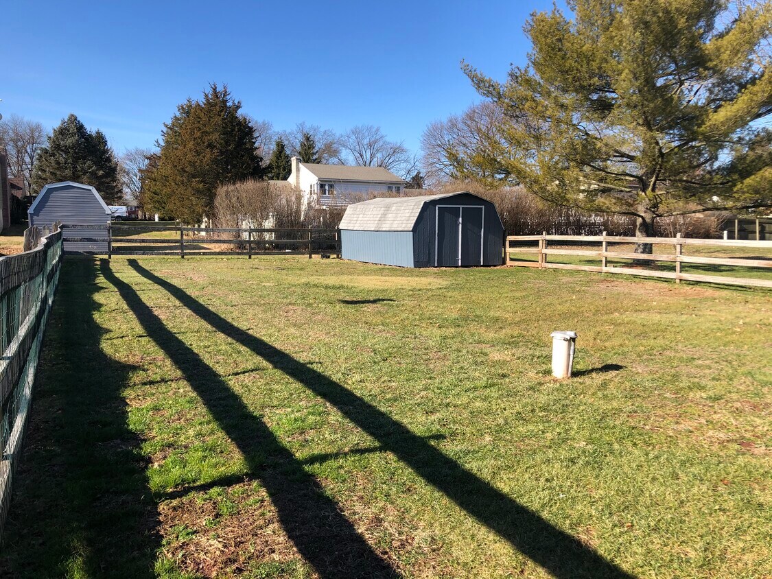 284 Old Swede Rd, Douglassville, PA 19518 House for Rent in