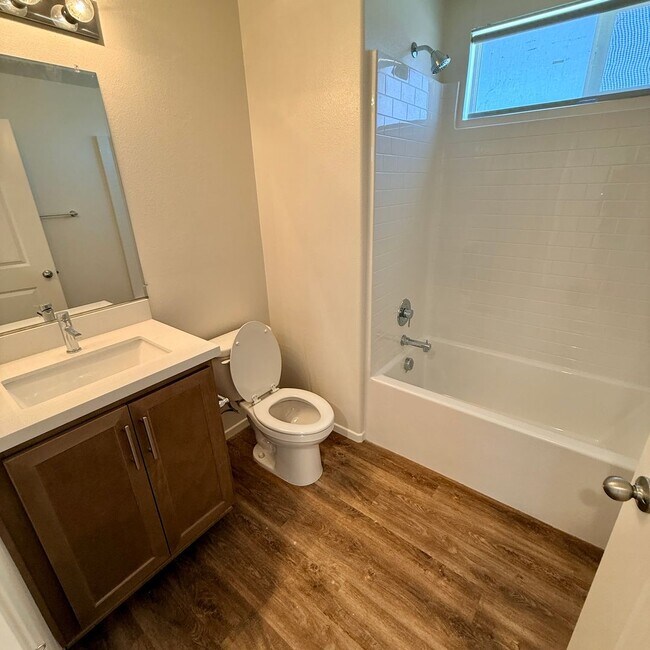 Foto del edificio - NEW CONSTRUCTION ADELANTO 1 BEDROOM