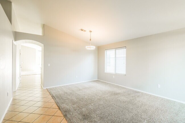 Foto del edificio - 6737 W Greenland Ct